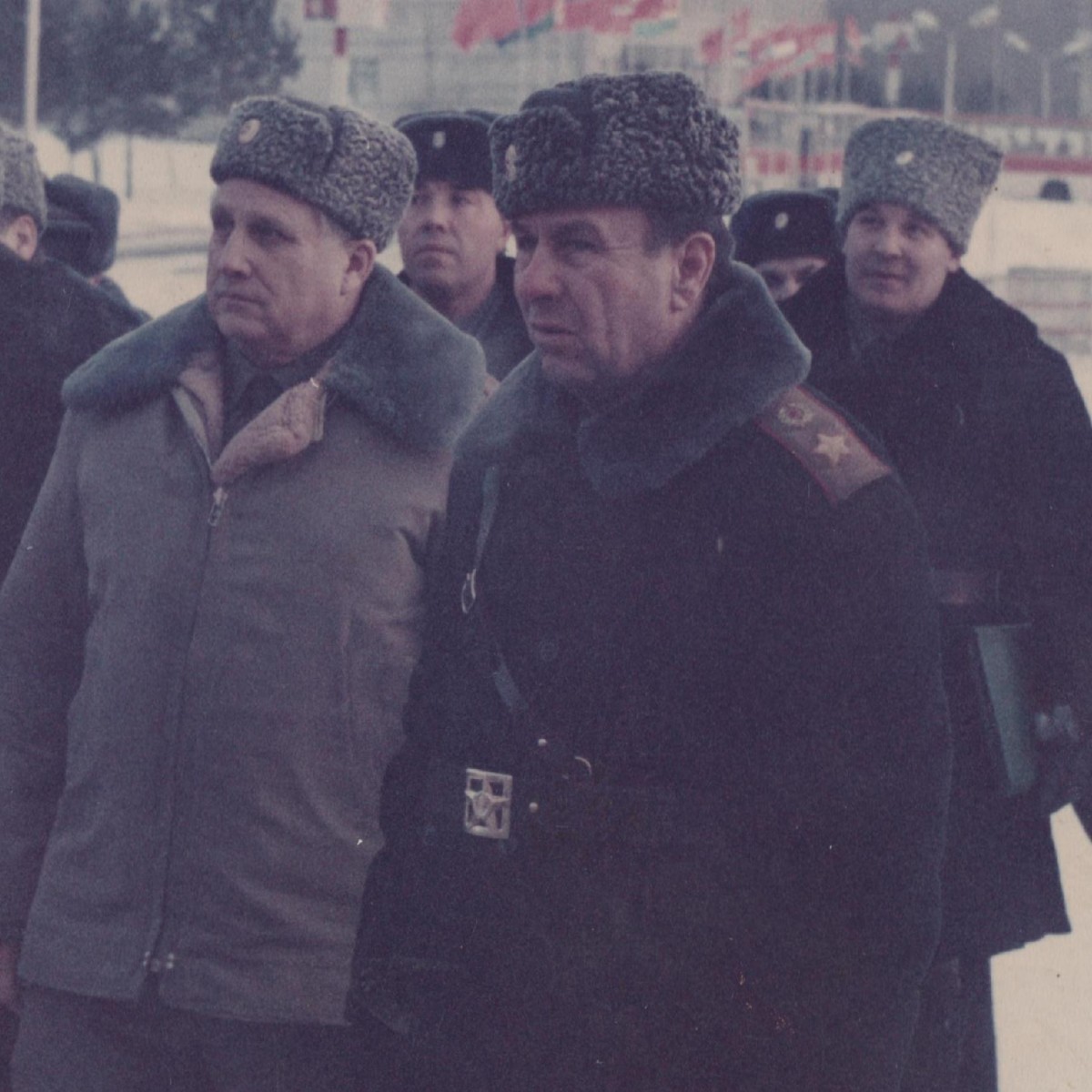 Photo of the General of the Army of the SCS I.M. Tretyak with a group of officers of the Far East during exercises, 1986.