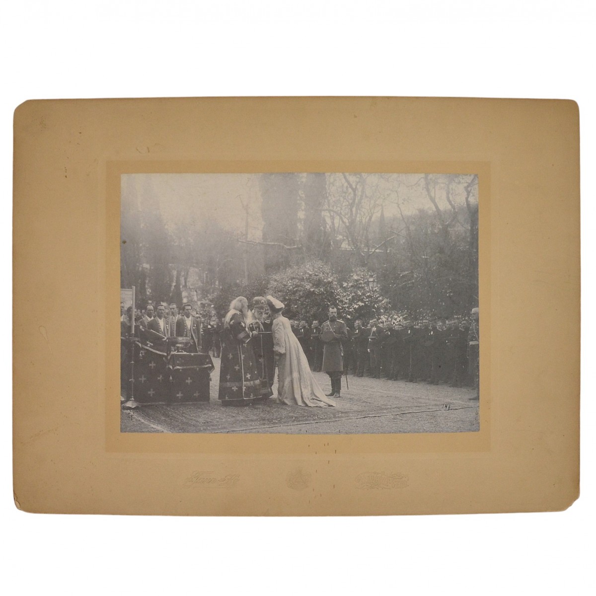 Photo of Nicholas II and Empress Alexandra Feodorovna at a prayer service in Livadia in 1902 