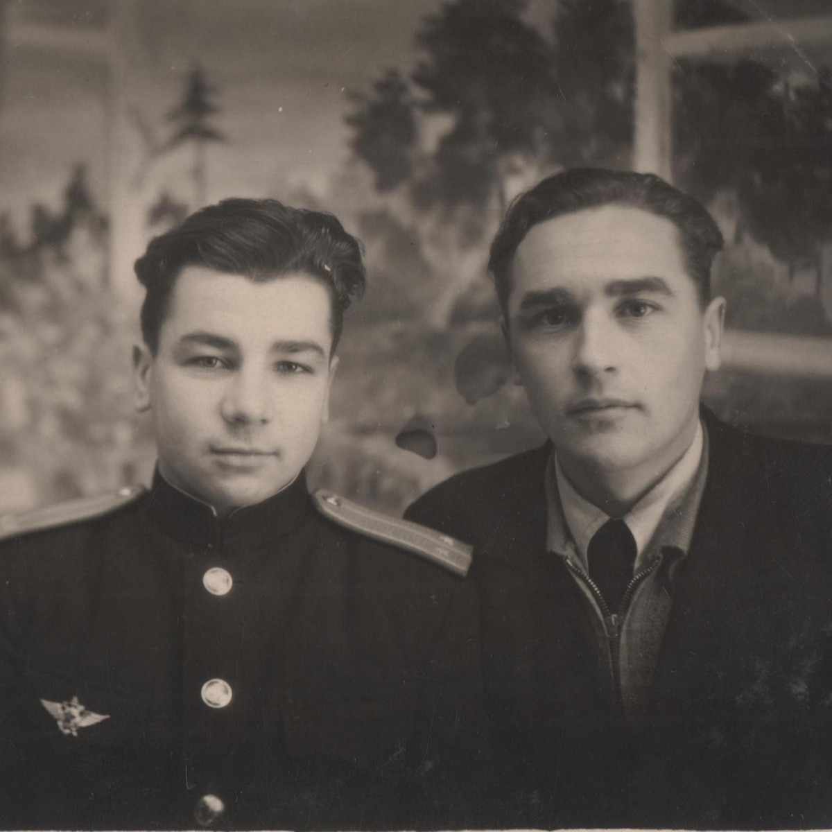 Photo of a naval aviation lieutenant with a friend, 1948