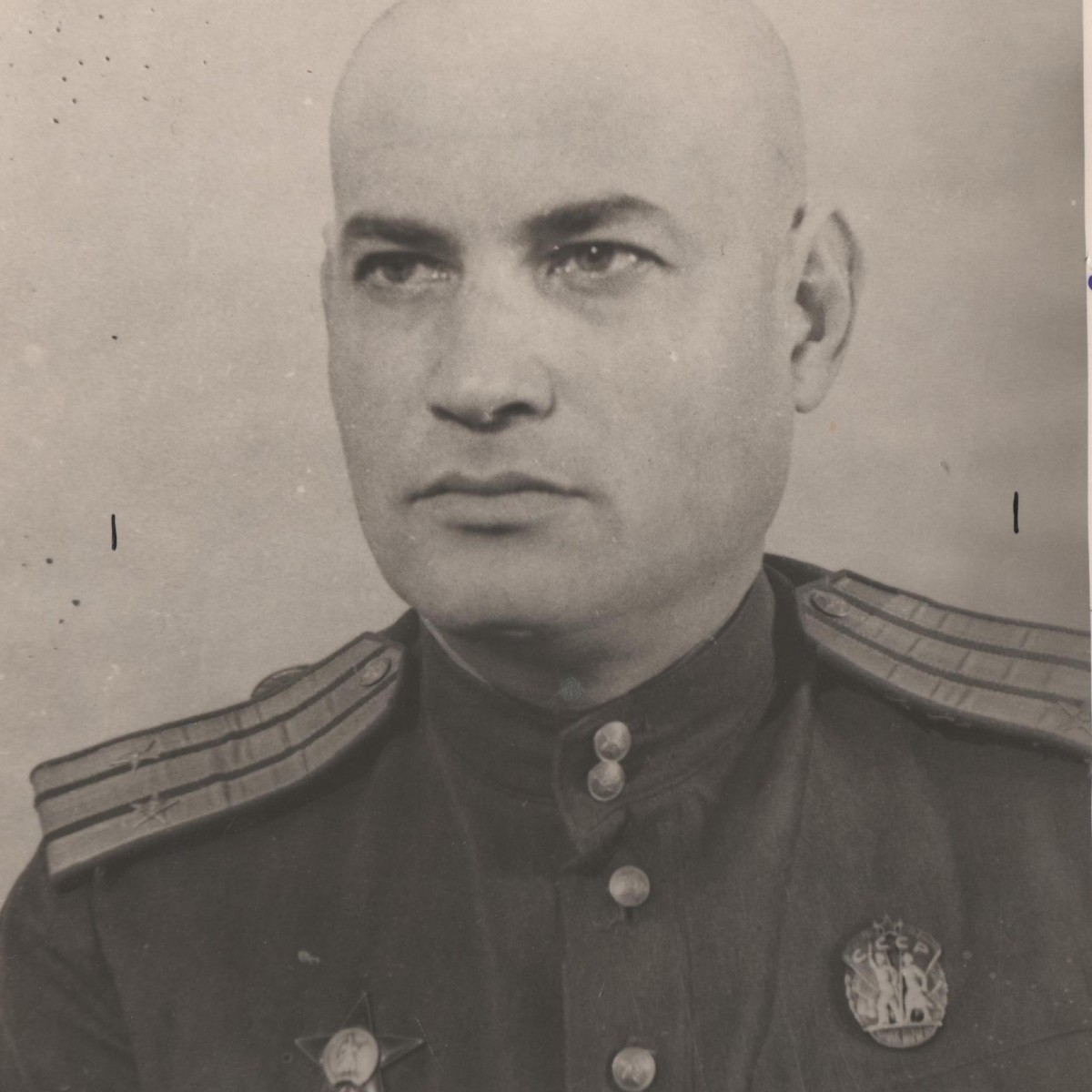 Photo of Lieutenant Colonel V. Gorbatov with the Orders of the Red Star and the Badge of Honor