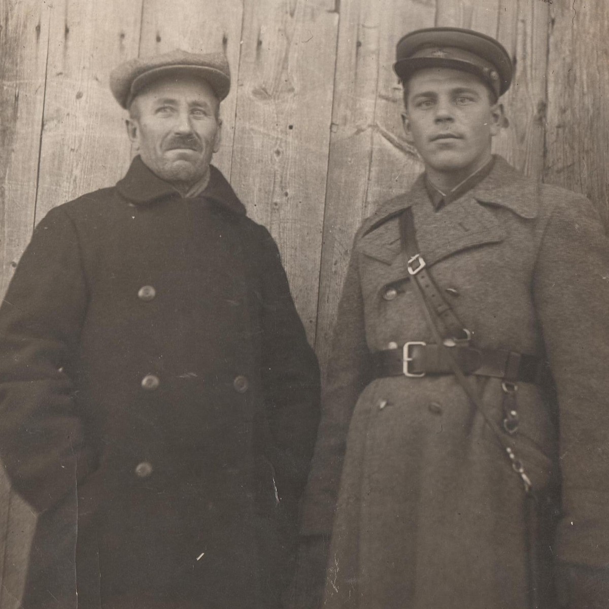 Photo of the commander of the Red Army in winter wartime field gear