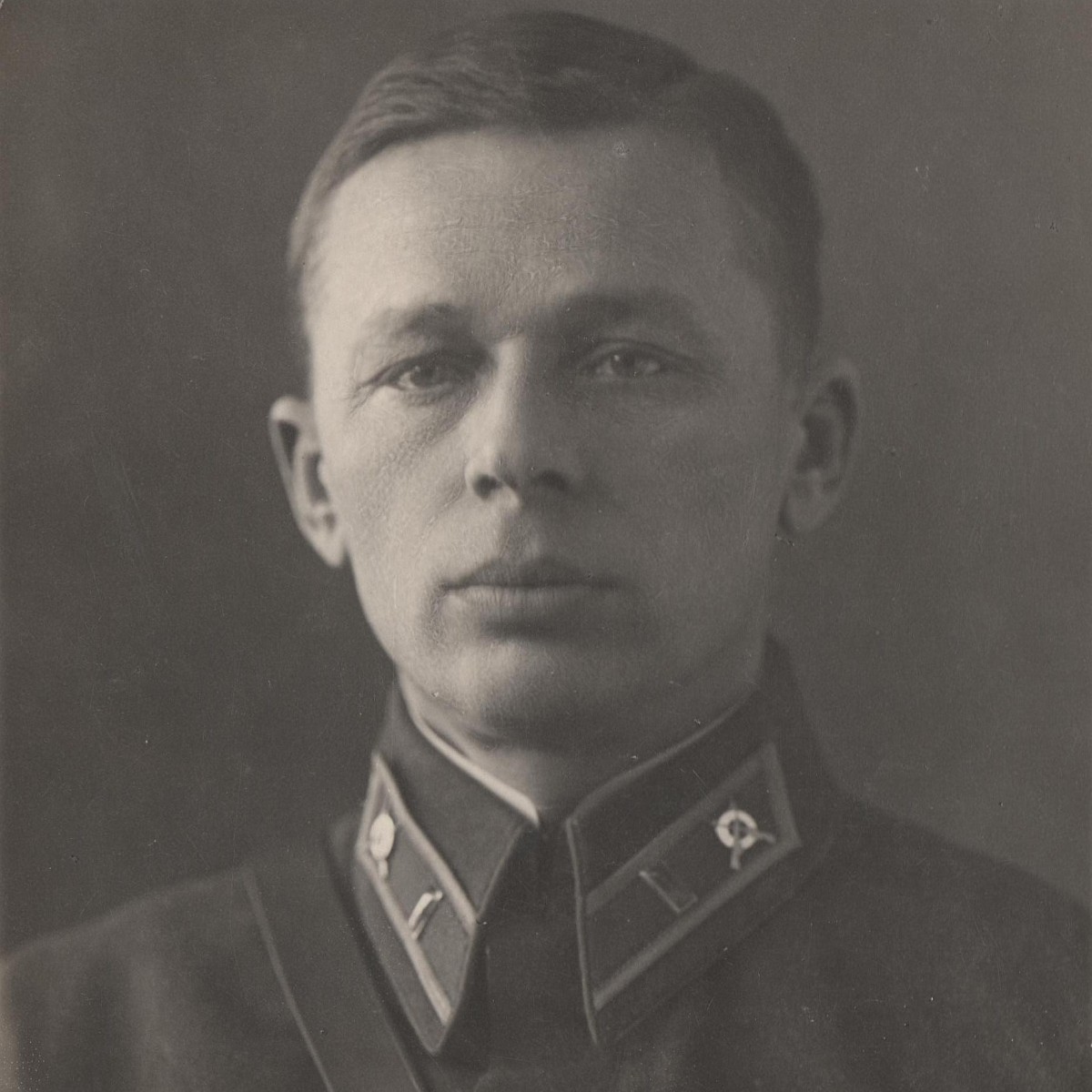 Photo of the Red Army infantry captain