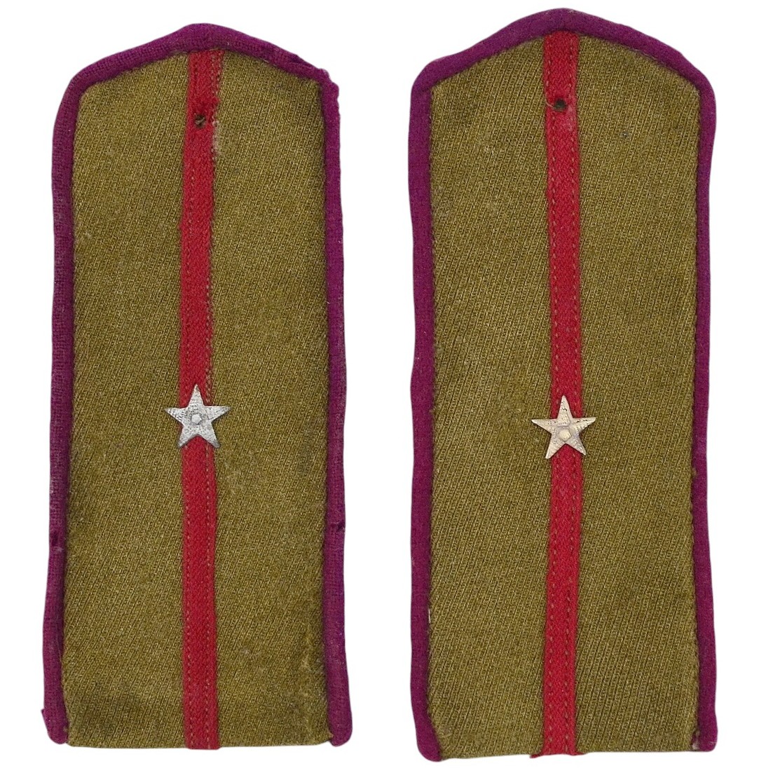 Shoulder straps of a junior lieutenant of the Red Army infantry in 1943