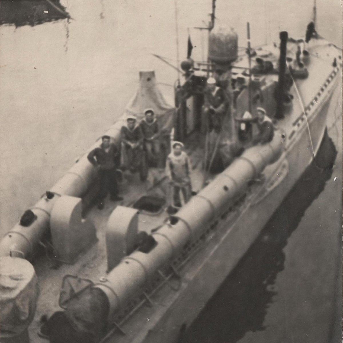 Photo of sailors on board the RKKF torpedo boat