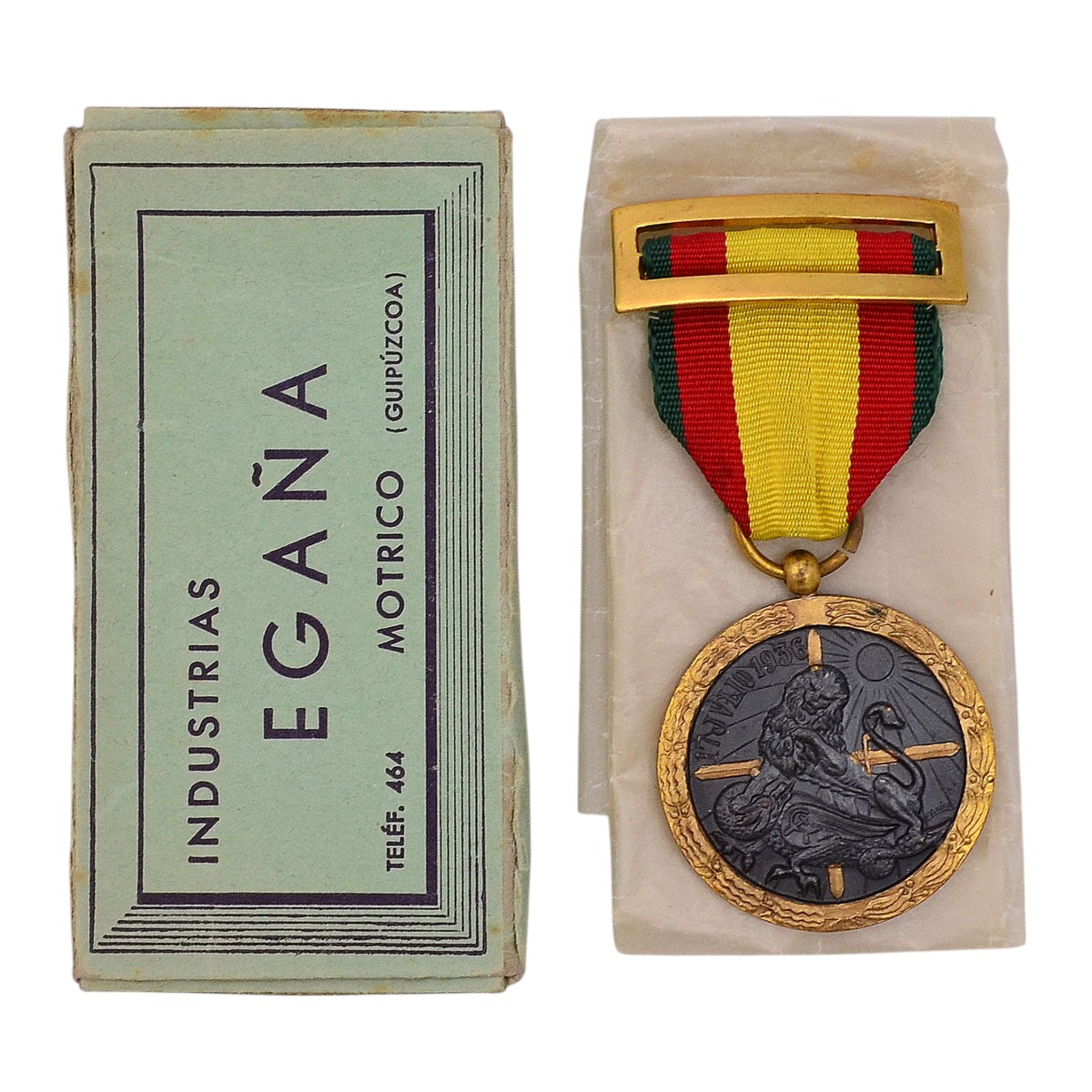 Medal of the participant of the Spanish Civil War in 1936-39, in a case