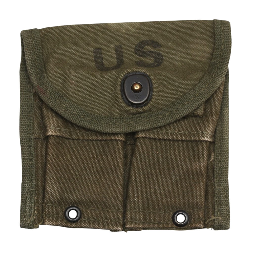 A pouch for 2 magazines for the American Garand M1 rifle