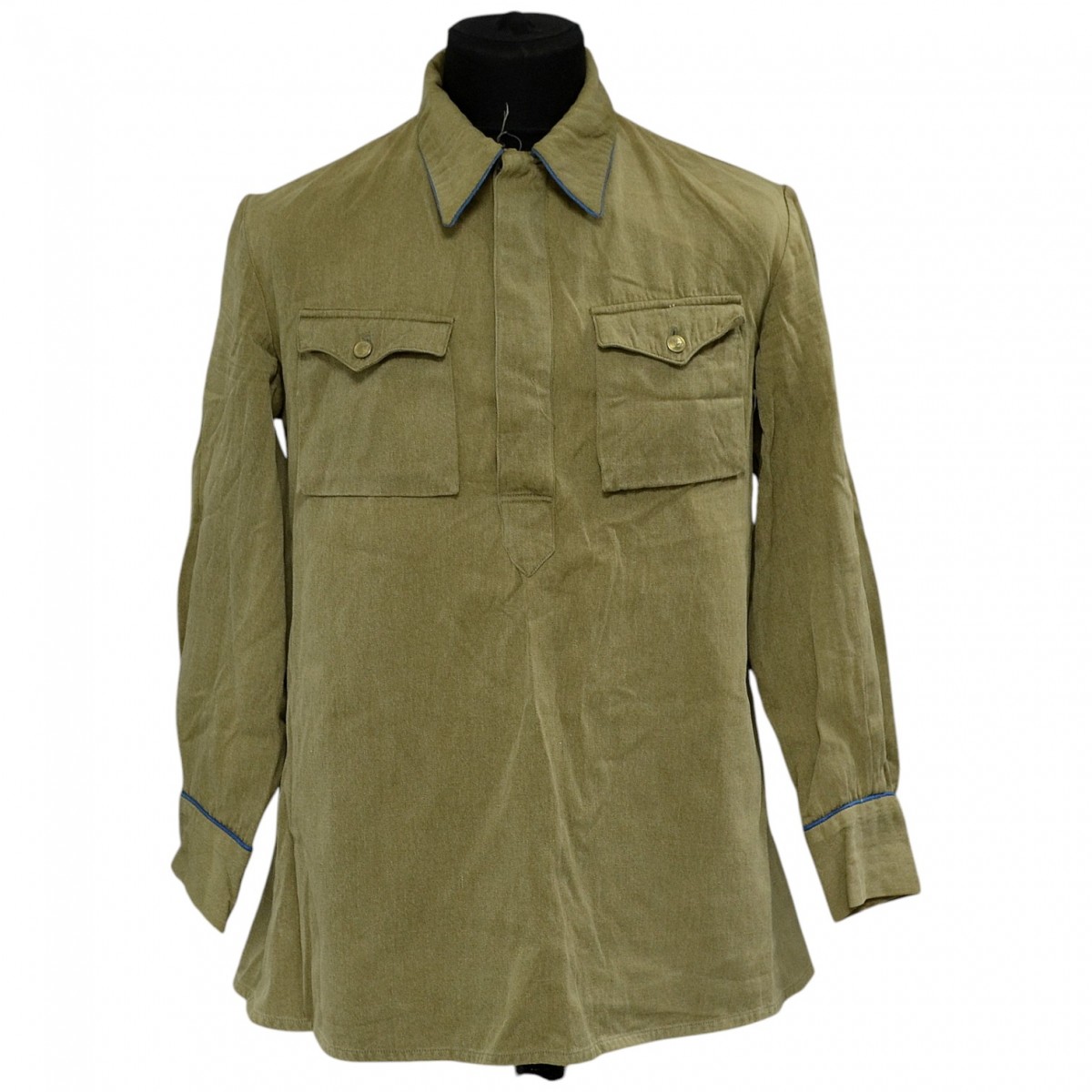 The tunic of the Red Army Air Force commanders of the 1935 model