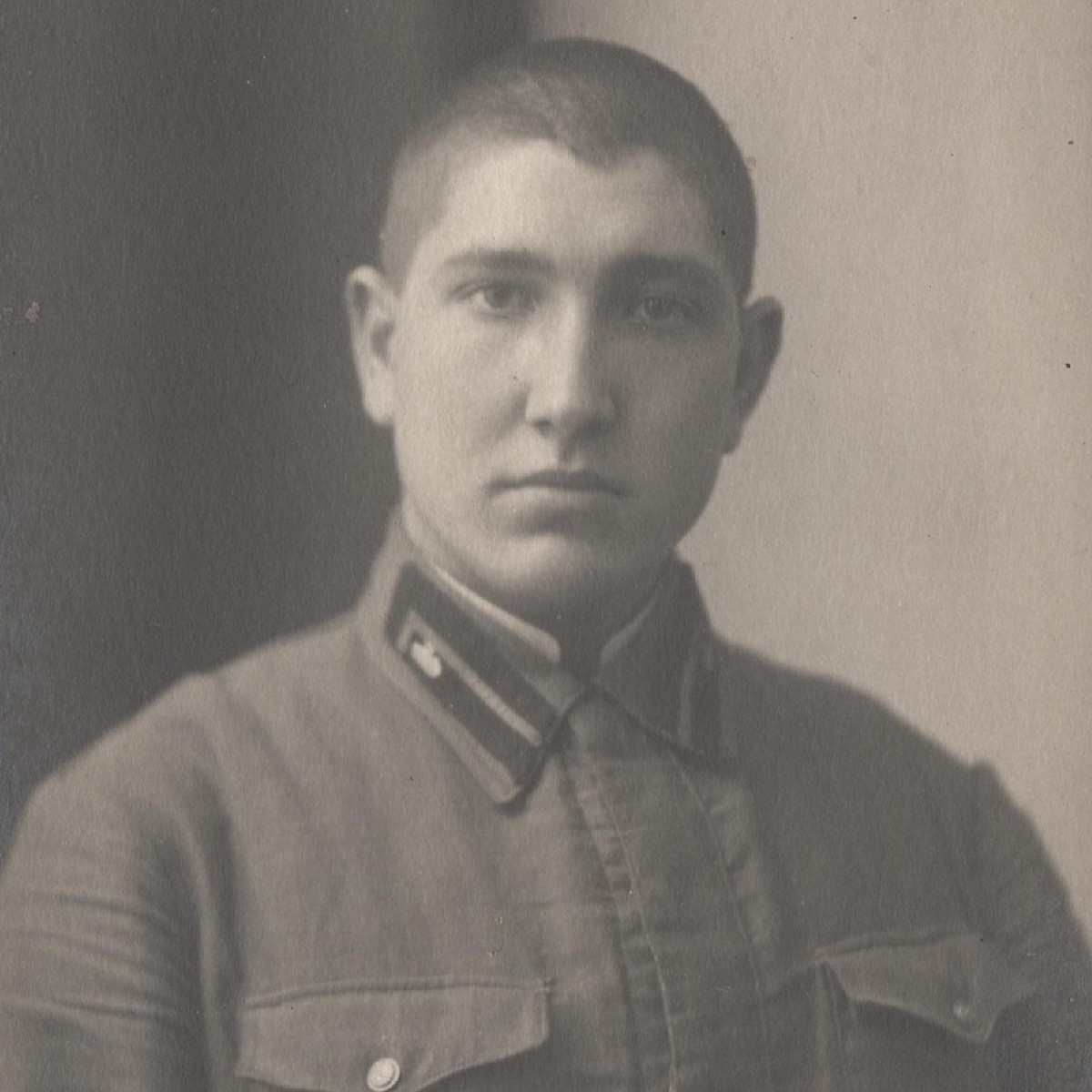 Photo of I.S. Kuleshov, a cadet of the infantry college of the Red Army.