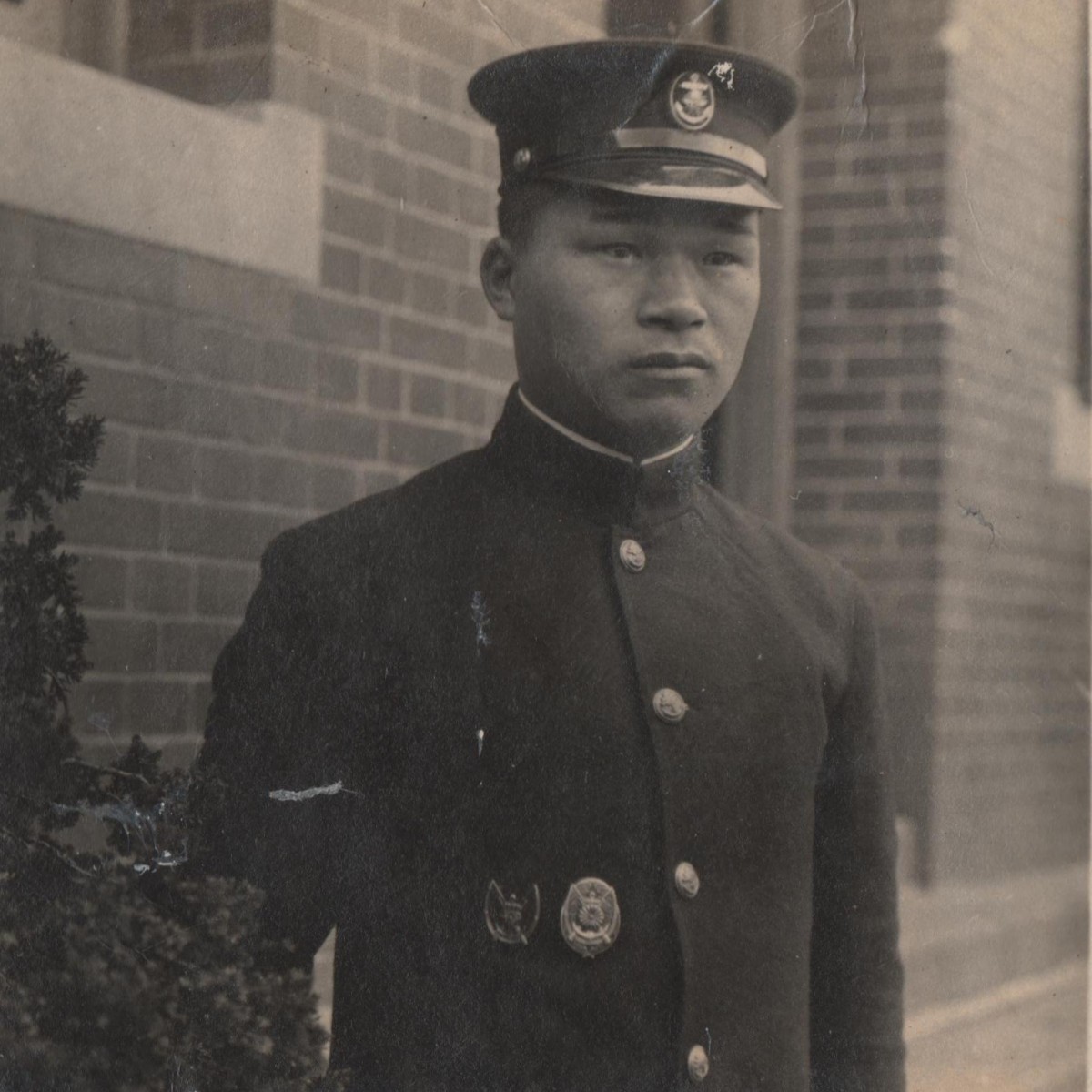 Photo of a Japanese sailor with qualification marks