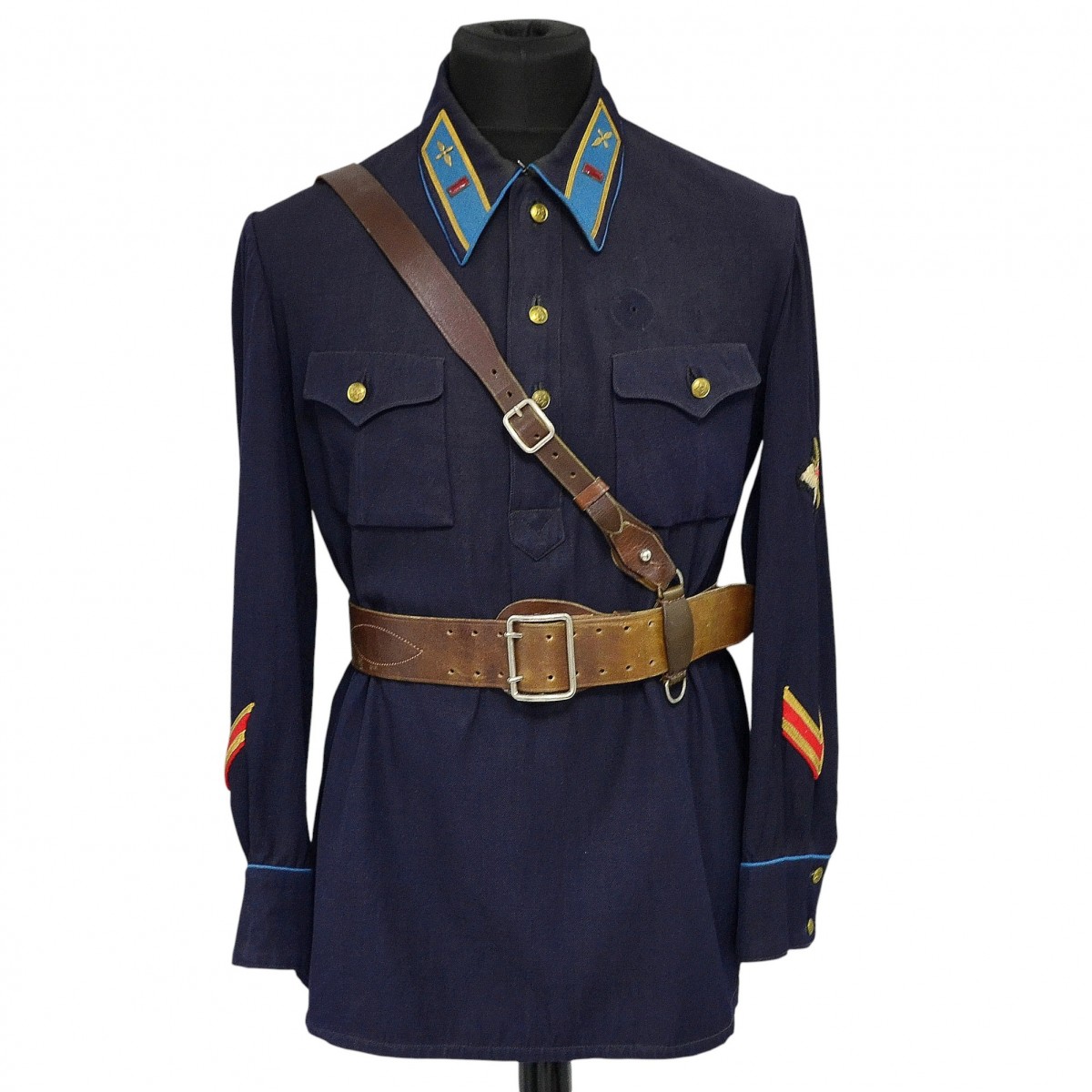 The blue tunic of the captain of the Red Army Air Force, mod. 1935