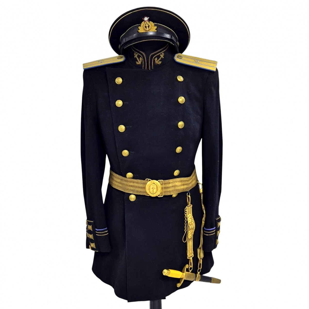 The uniform of a major of the USSR Navy aviation in 1945