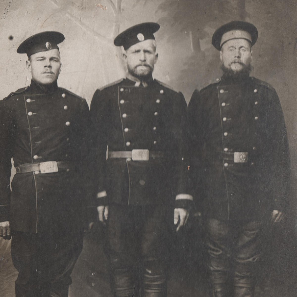 Photos of lower ranks of infantry RIA