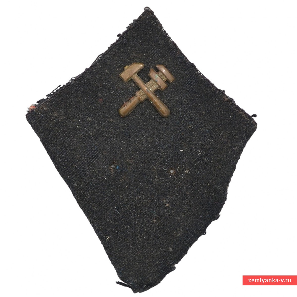 Greatcoat buttonhole of the Red Army engineering units of the 1935 model