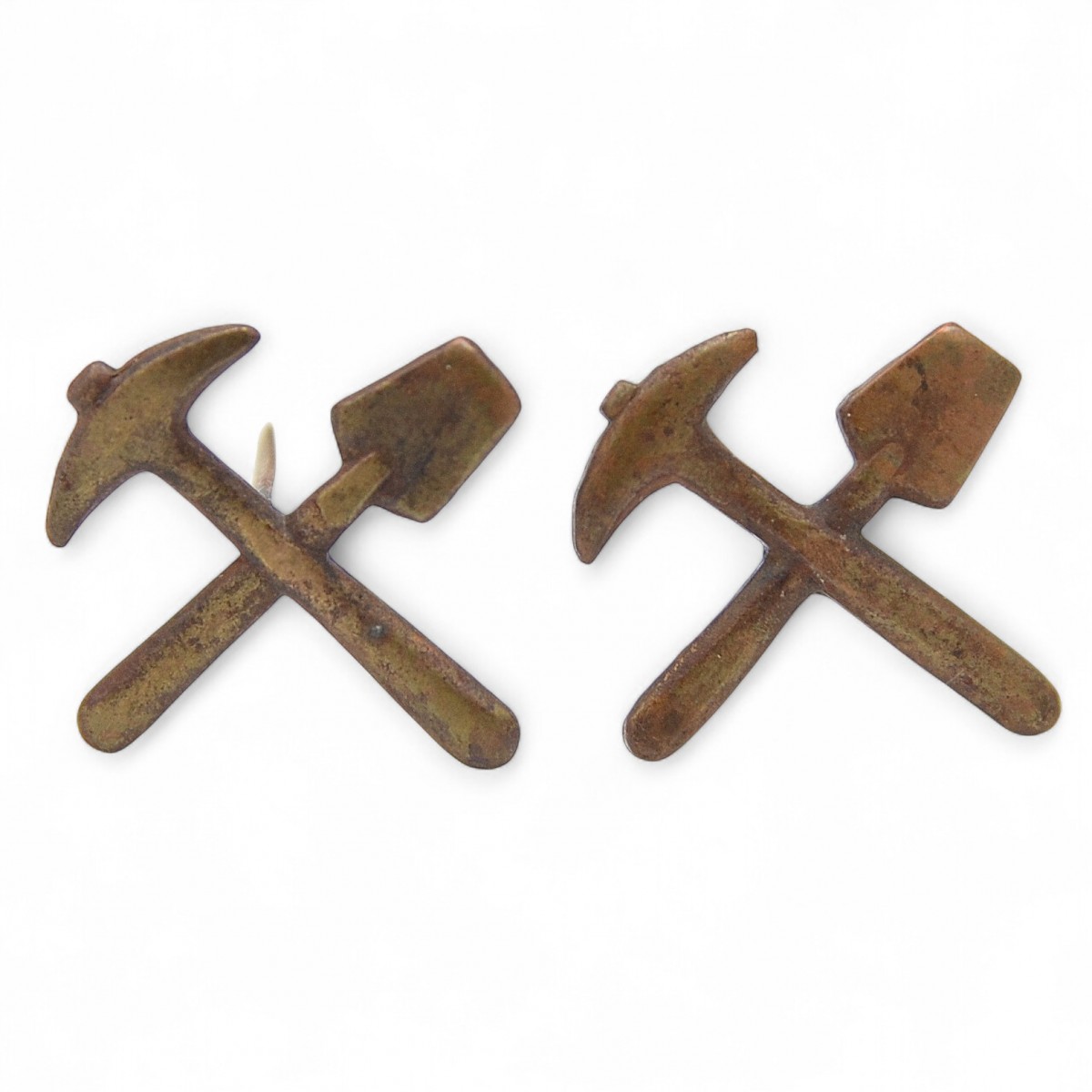 Emblems of the Red Army sapper units of the 1936 model