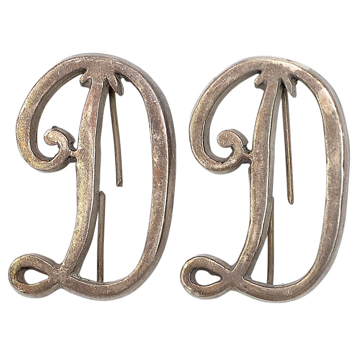 Letters "D" on the epaulettes of an officer of the cavalry artillery batteries of the Don Cossack Army