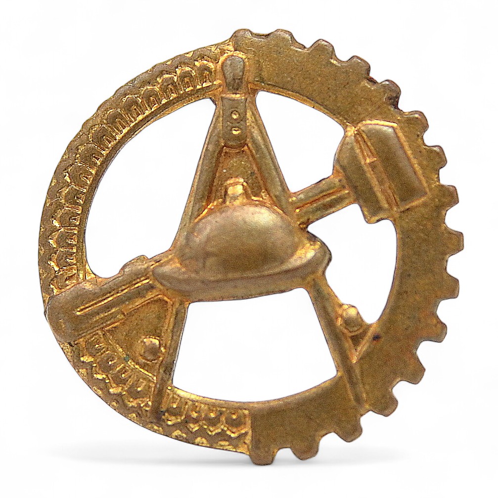 The emblem on the buttonhole of the military quartermaster of the Red Army in 1936