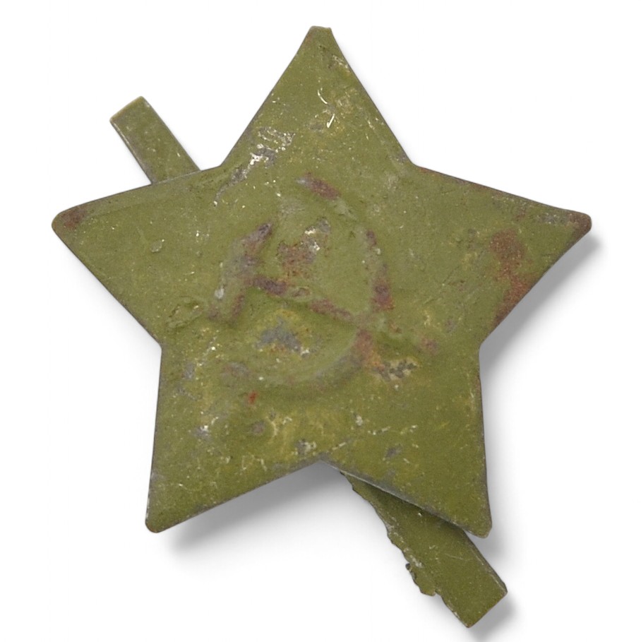 A star on the cap of the Red Army during the Second World War