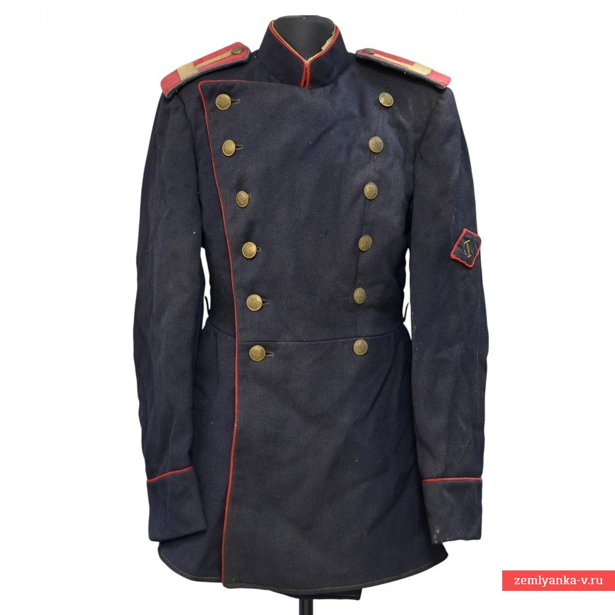 The uniform of the rank and file of the Soviet transport militia of the 1947 model