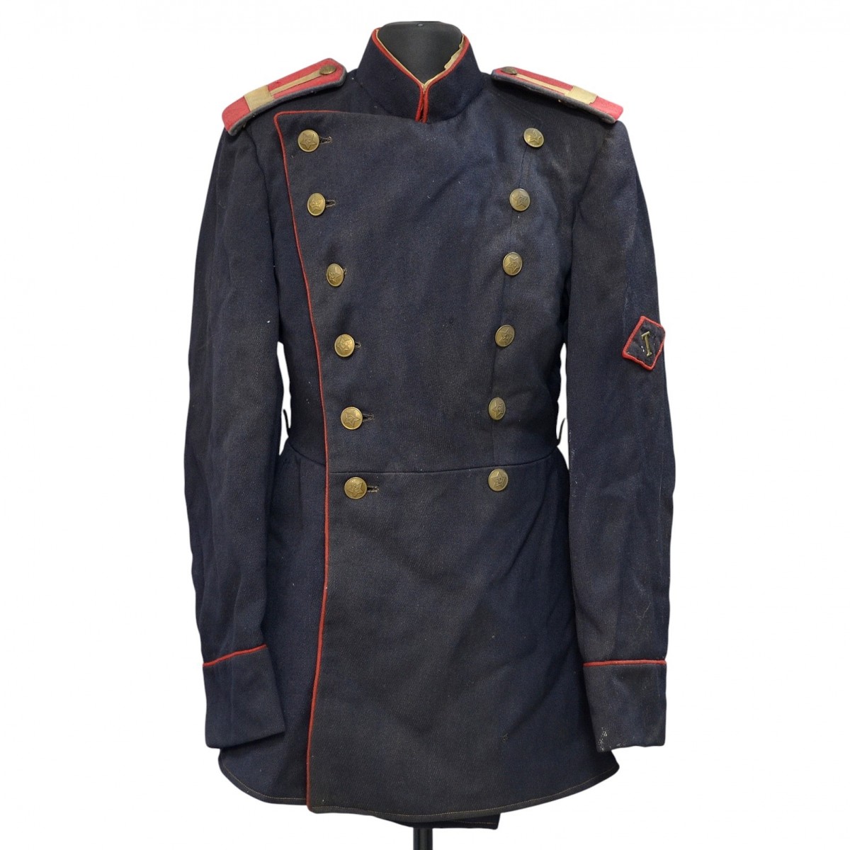 The uniform of the rank and file of the Soviet transport militia of the 1947 model