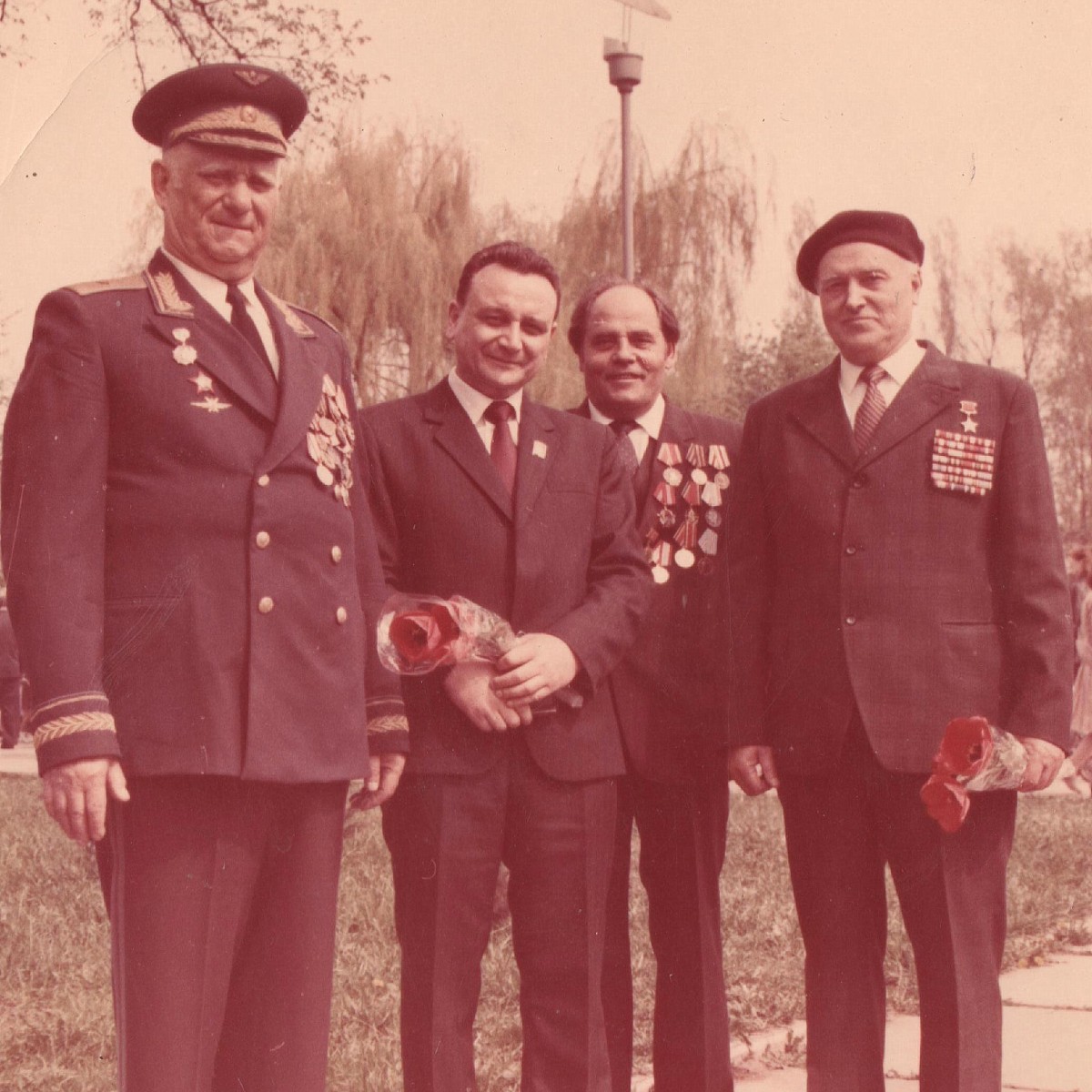 Photo of Hero of the Soviet Union Kharitonov A.D. on Victory Day with his comrades