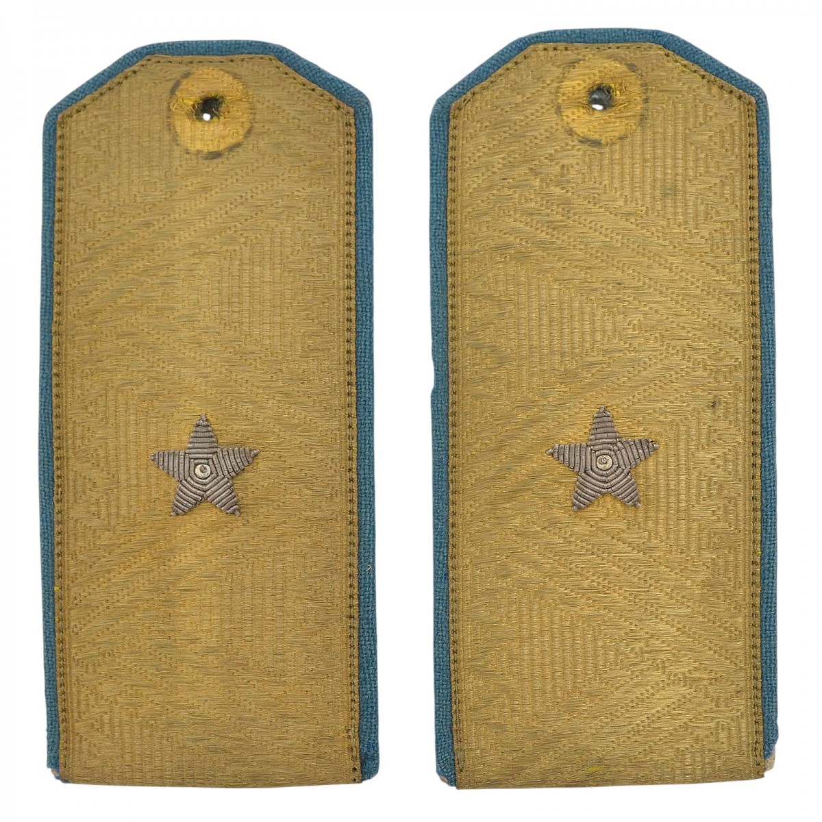 The everyday shoulder straps of the Major General of the Red Army Air Force in 1943