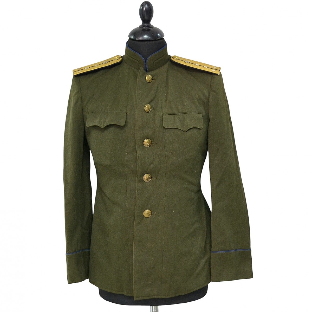 The everyday tunic of the captain of the sapper units of the engineering troops, mod. 1943