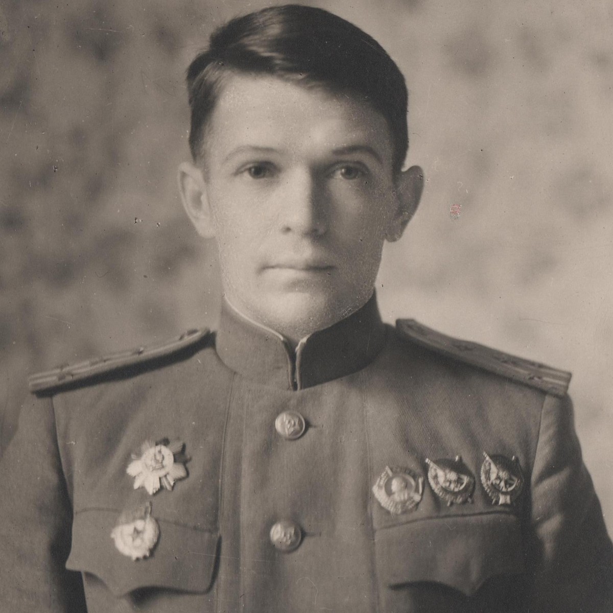 A lot of photos of the Hero of the Soviet Union, Colonel I.I. Geibo
