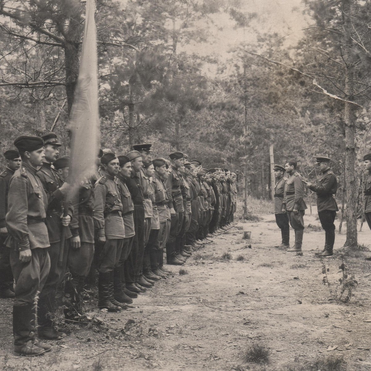 Photo of the formation of soldiers and officers of the 123rd guards bomber Yartsevsky aviation regiment 