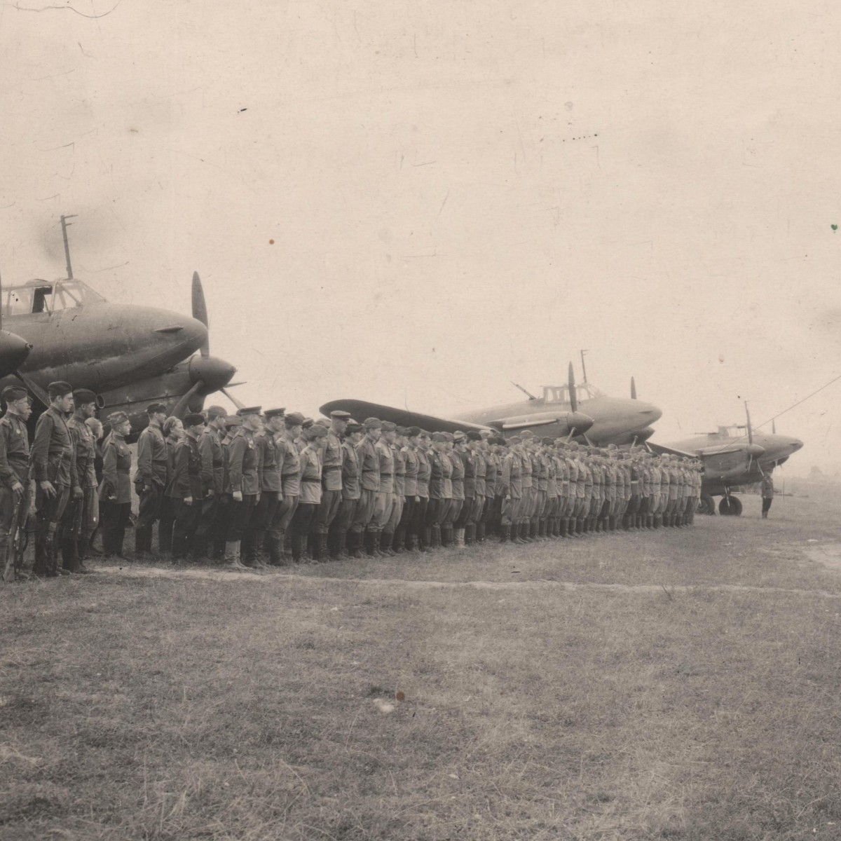 Photo of the award of the Order of the Red Banner to the 123rd guards bomber Yartsevsky Aviation Regiment 