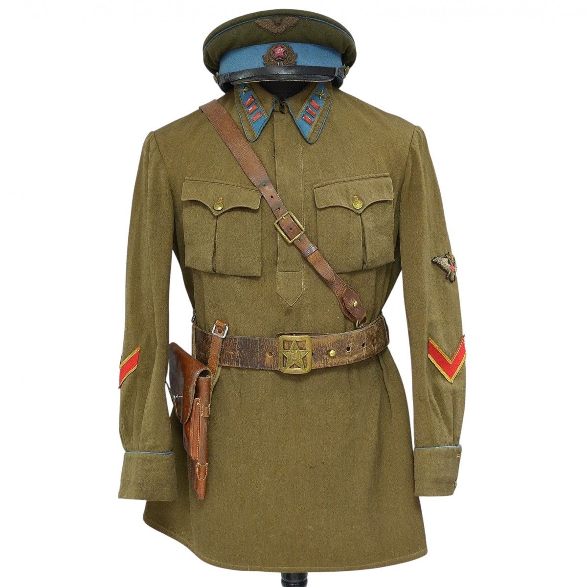 The tunic of a colonel of the Red Army Air Force in 1935