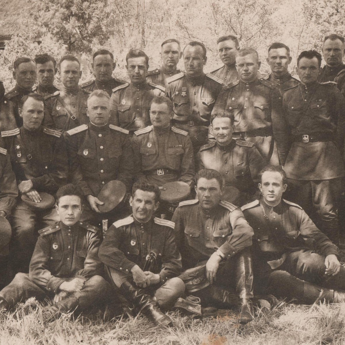 Memorable photo of officers of several divisions of the Red Army Air Force with a detailed annotation