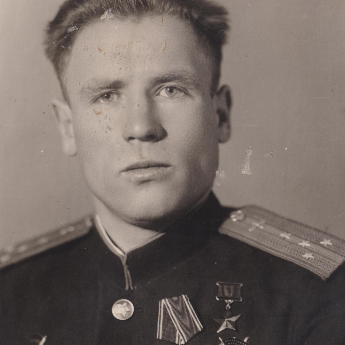 Photo of Red Army Air Force Captain V.I. Borodachev, Hero of the Soviet Union