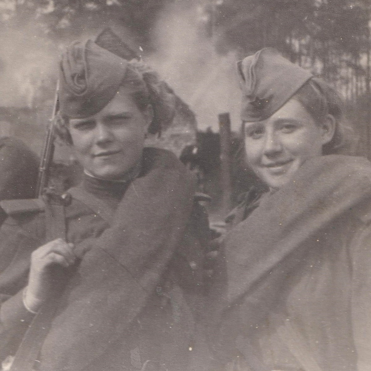 Photos of three Red Army sniper girls