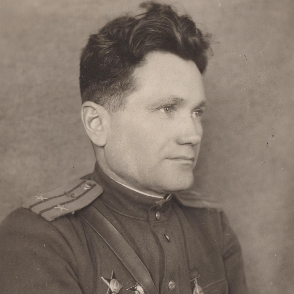 Photo of a lieutenant colonel of the Red Army Air Force with two orders of the Red Star 