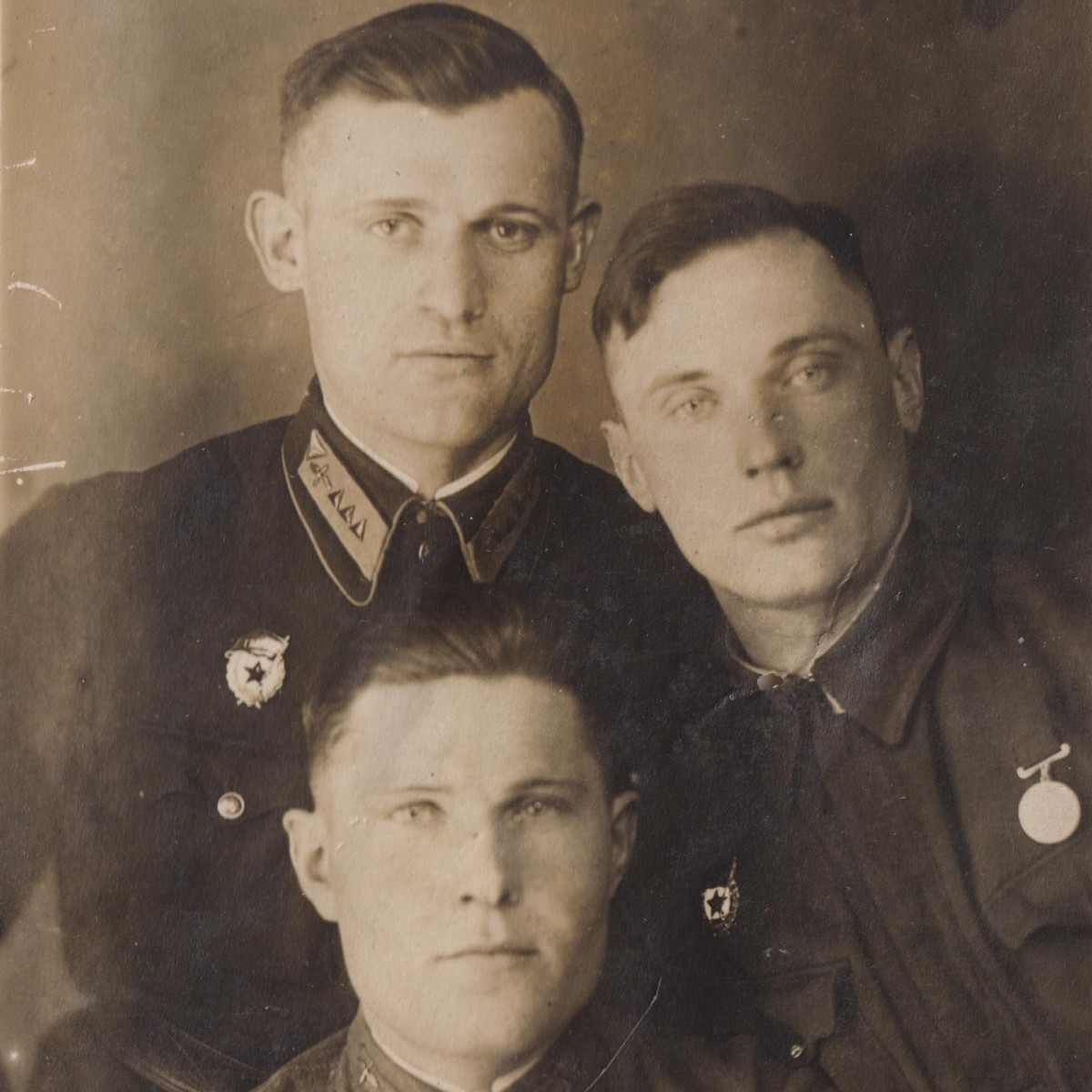 Photos of Red Army Air Force pilots with medals 