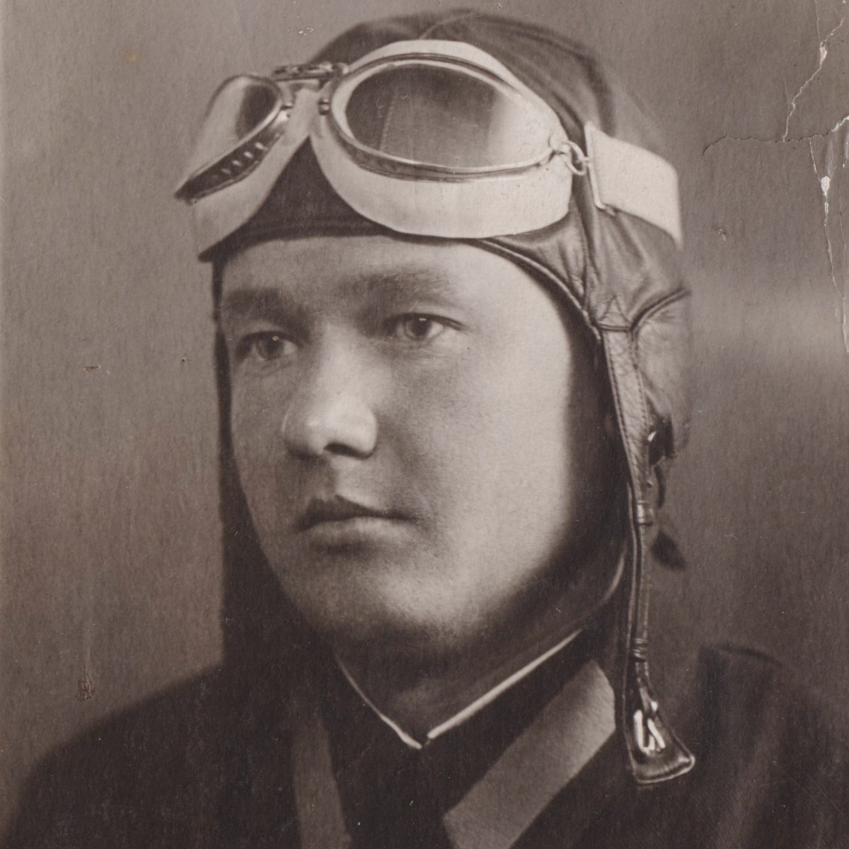 Photo of a Red Army pilot in a flight helmet, 1939