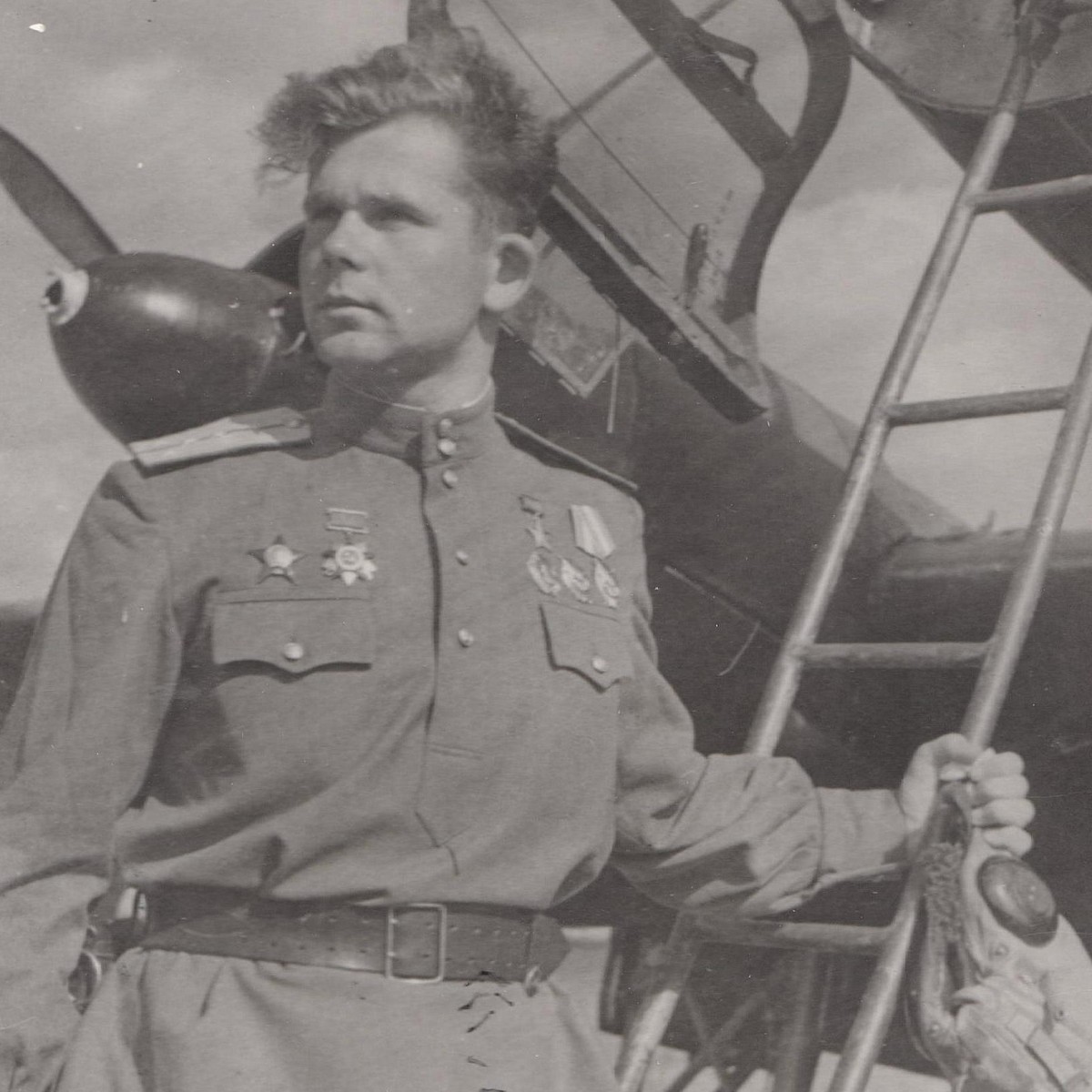 Photo of the Hero of the Soviet Union, Lieutenant F.S. Chesnokov