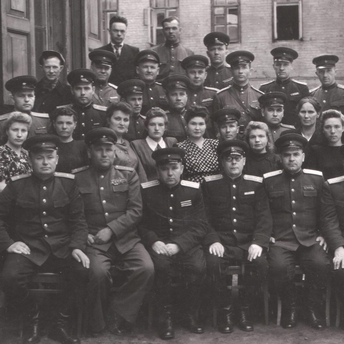 Photos of officers of the Soviet army and the military prosecutor's office