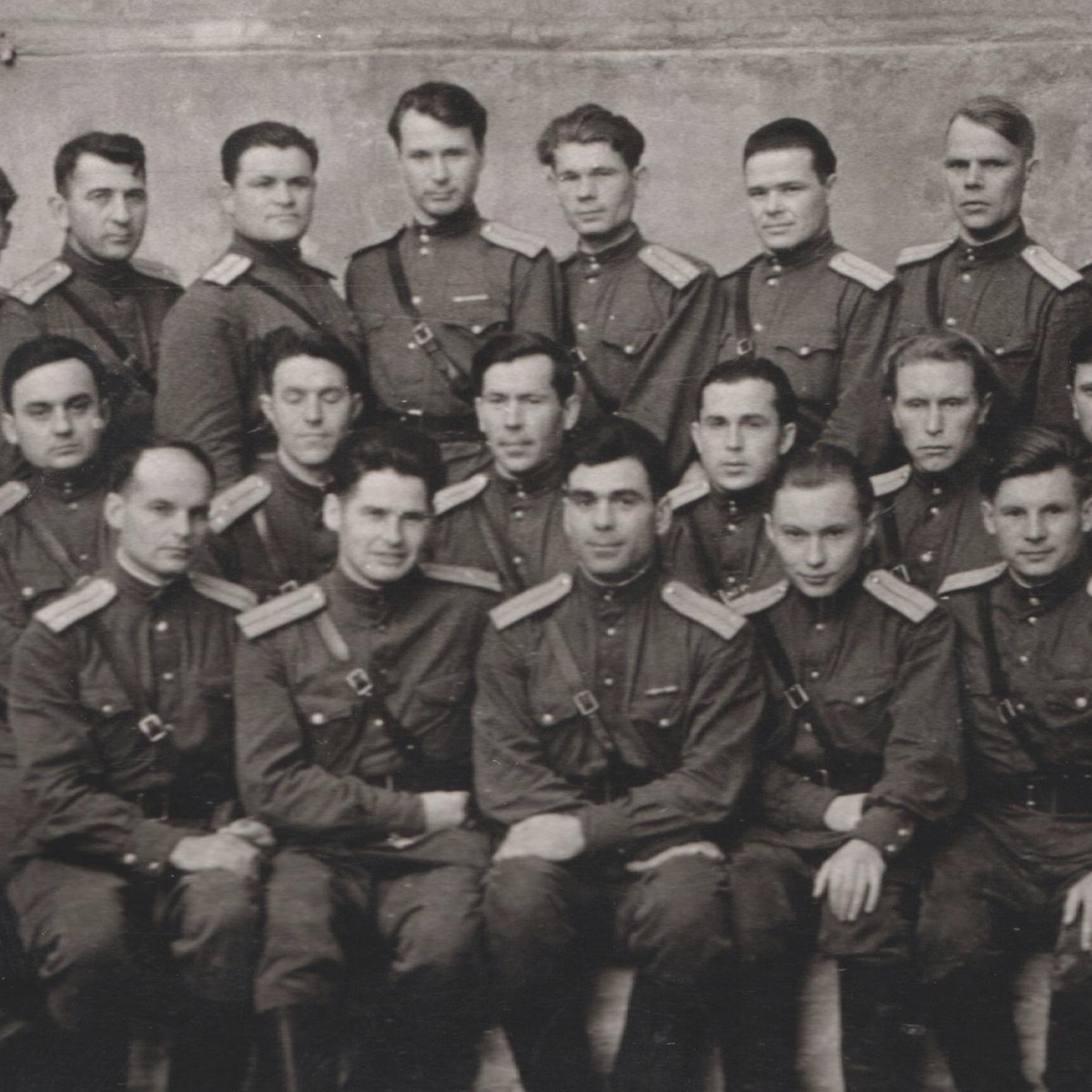 Photo of the issue of Red Army lieutenants