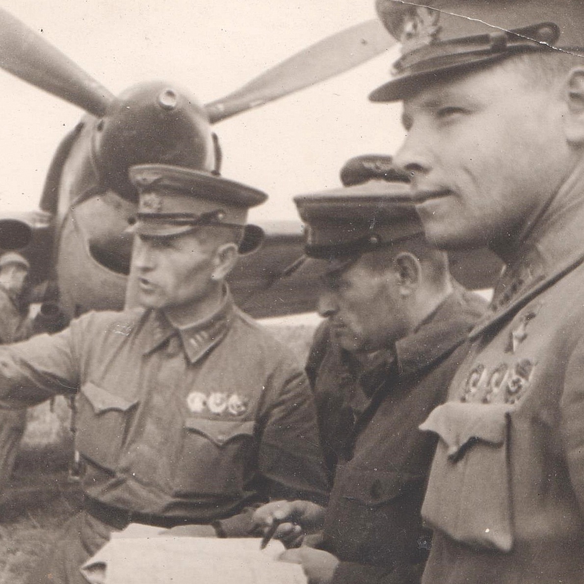 Photos of Heroes of the USSR: F. Faka, I. Polban, V. Ushakov and A. Khvastunov