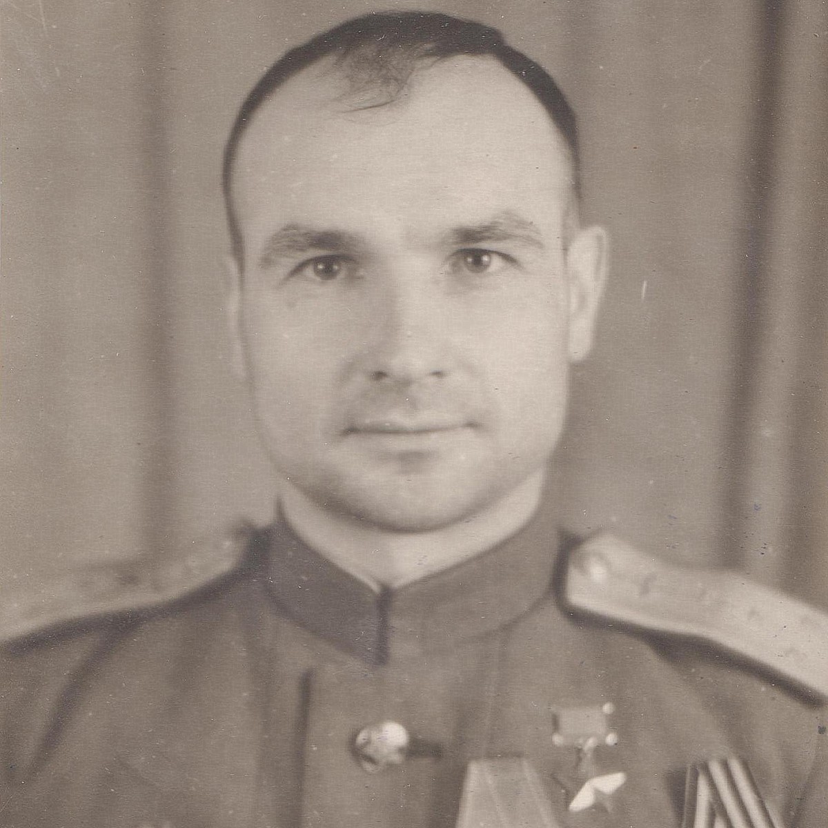 Photo certificate of Senior Air Force Lieutenant T.A. Saevich– Hero of the Soviet Union