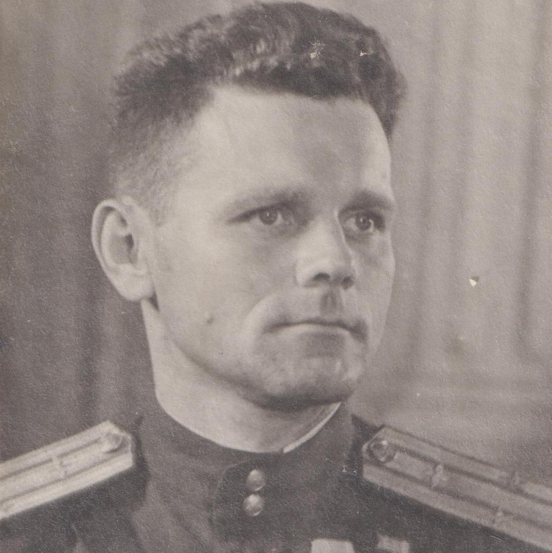 Photo of the Hero of the Soviet Union S.F. Ushakov