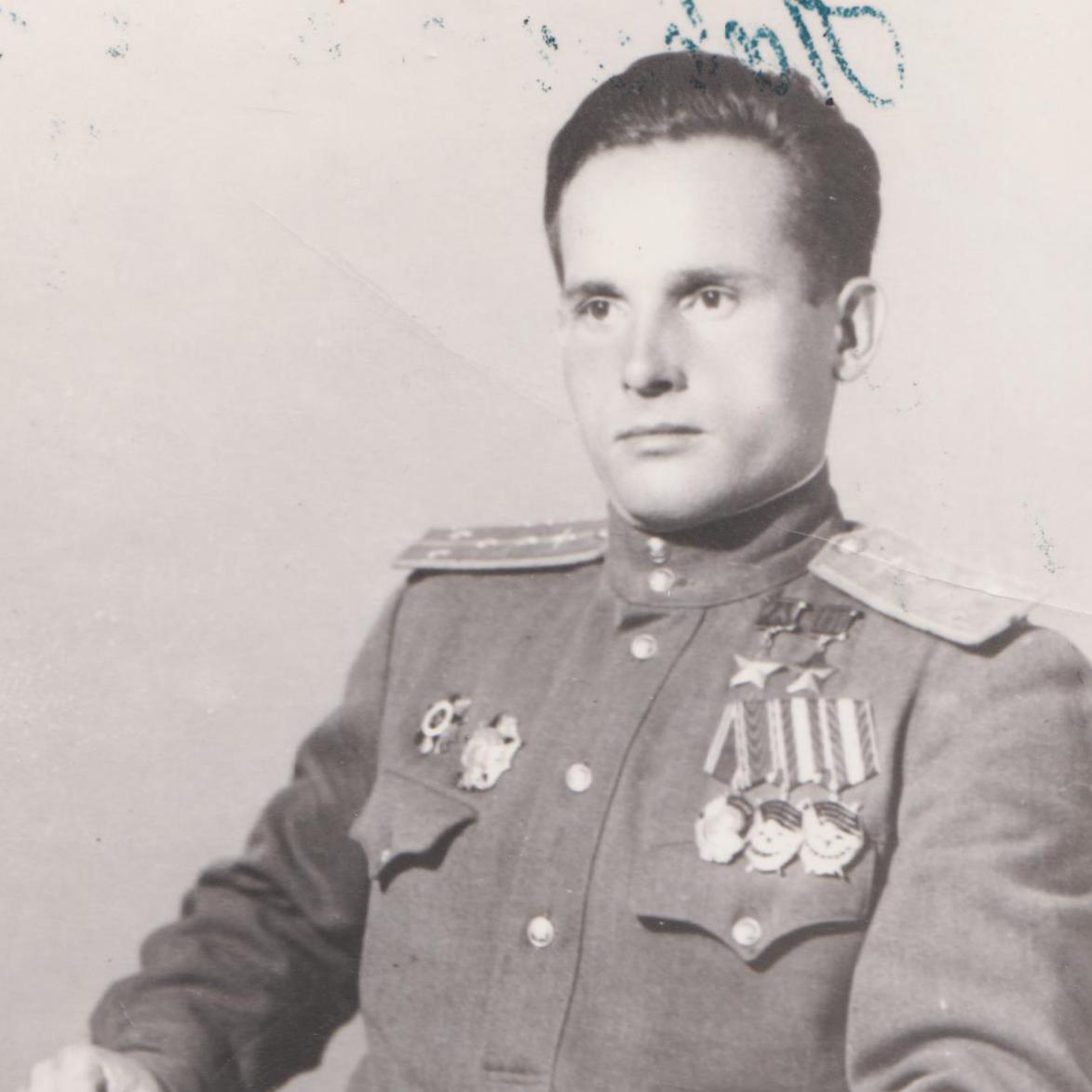 Photo of twice Hero of the USSR, Air Force Captain P.M. Kamozin
