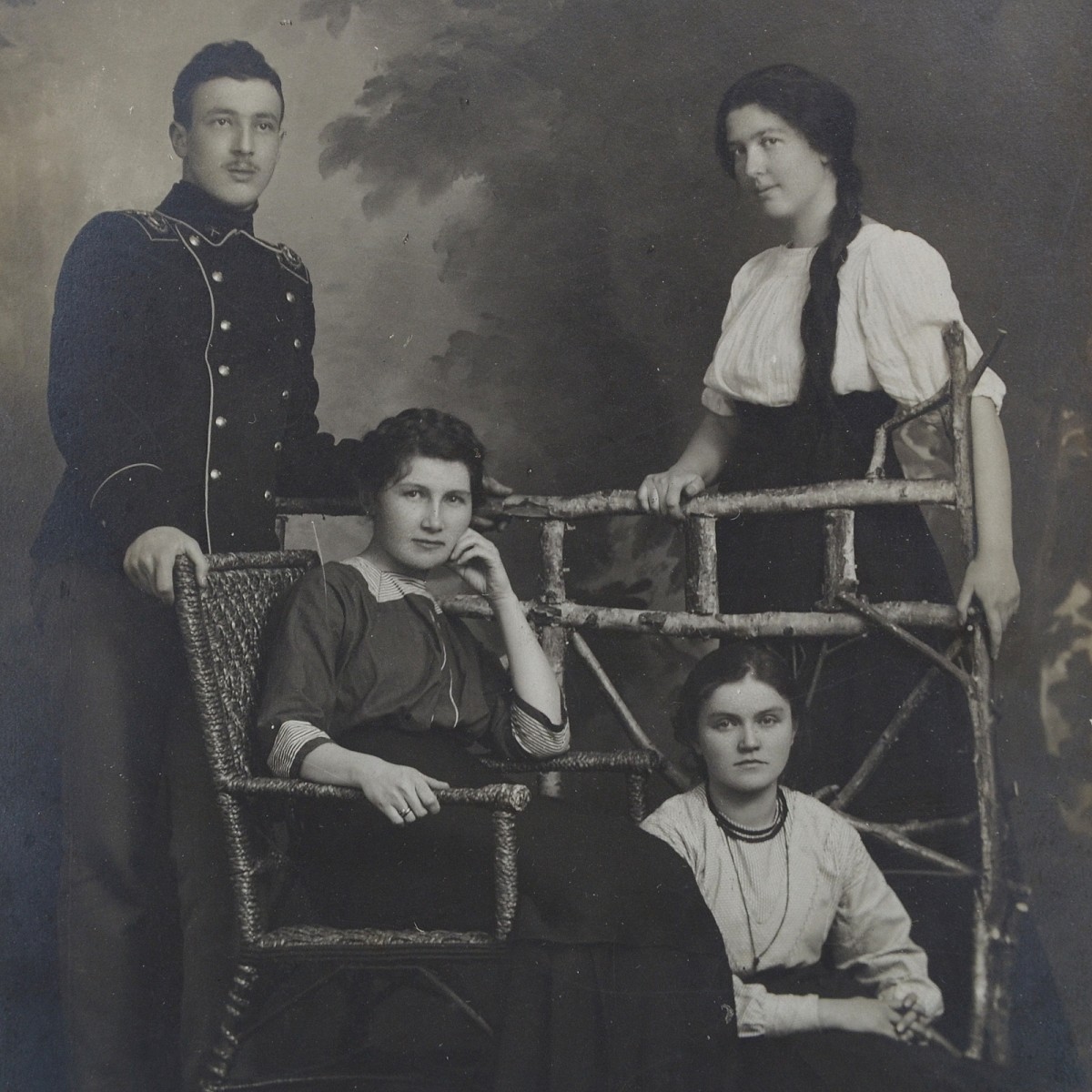 Photo of a Polytechnic University student with family members