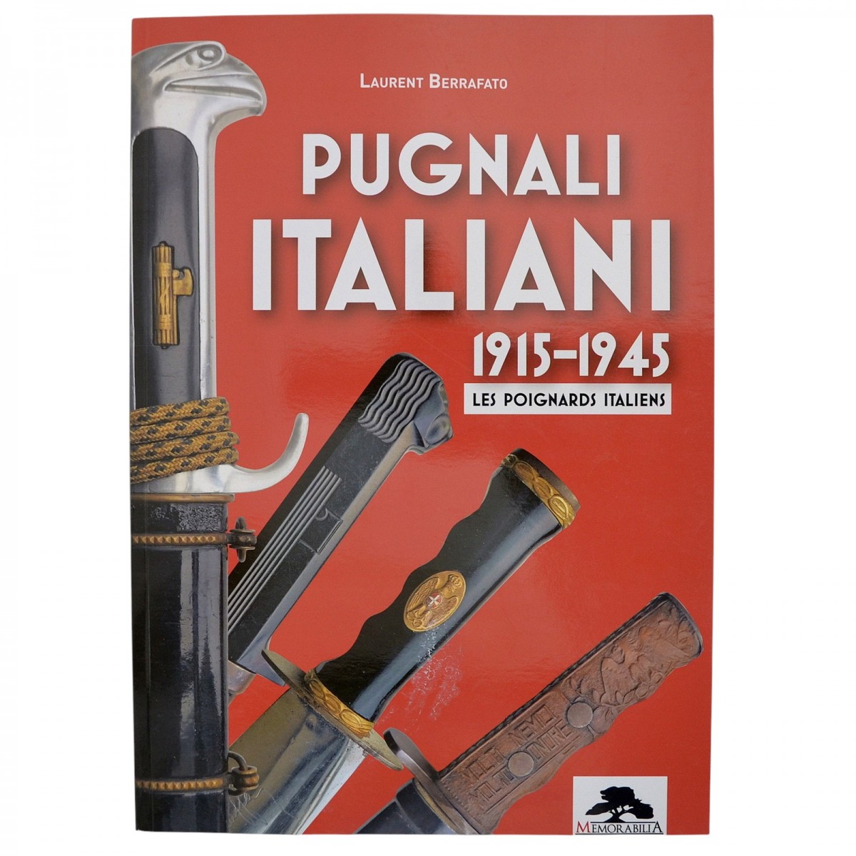The book "Italian daggers of 1915-1945"