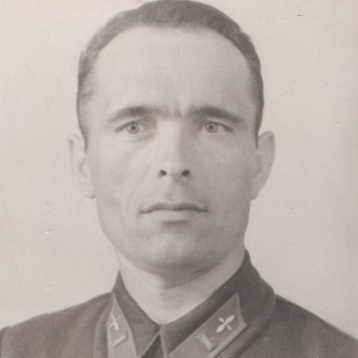 Photo of the Hero of the Soviet Union, Captain of the Red Army Air Force Ya.I. Plyashechnik