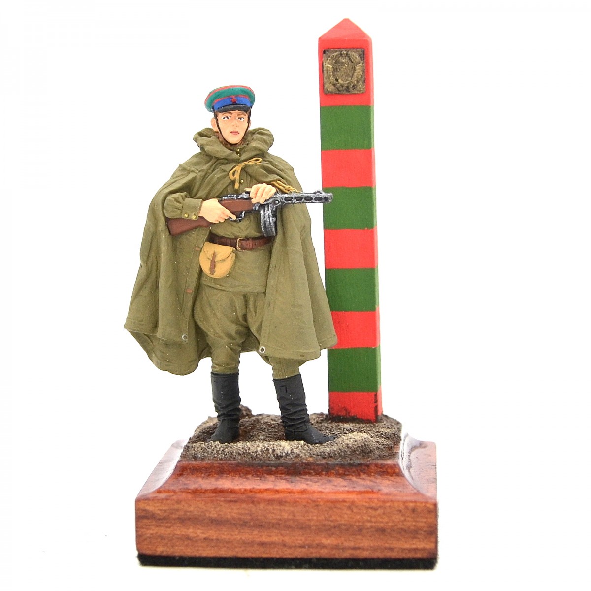 Tin soldier "NKVD border guard at the border post"