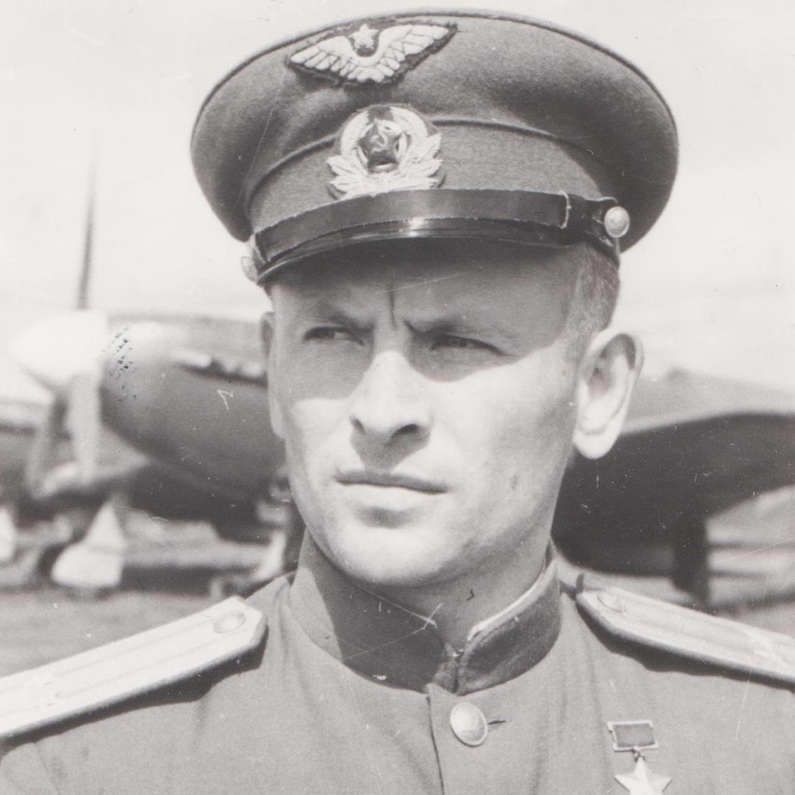 Photo of Hero of the Soviet Union ace pilot P.I. Muravyov