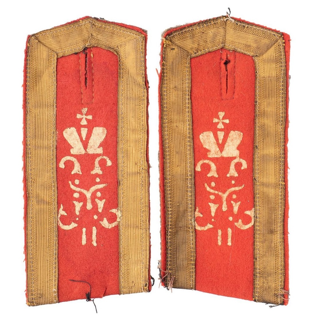 The shoulder straps of the cadet of the Nikolaev Artillery school 