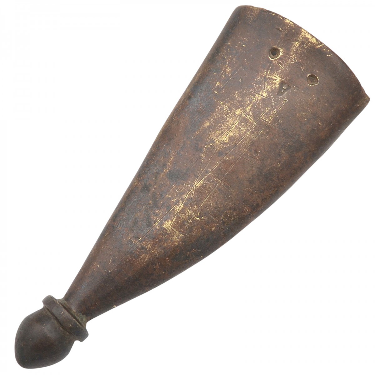 The tip of the scabbard of an artillery dagger, model 1907, the so-called "bebuta"